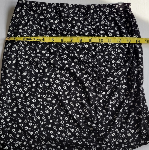 Drawstring Floral Mini Skirt - Picture 2 of 7